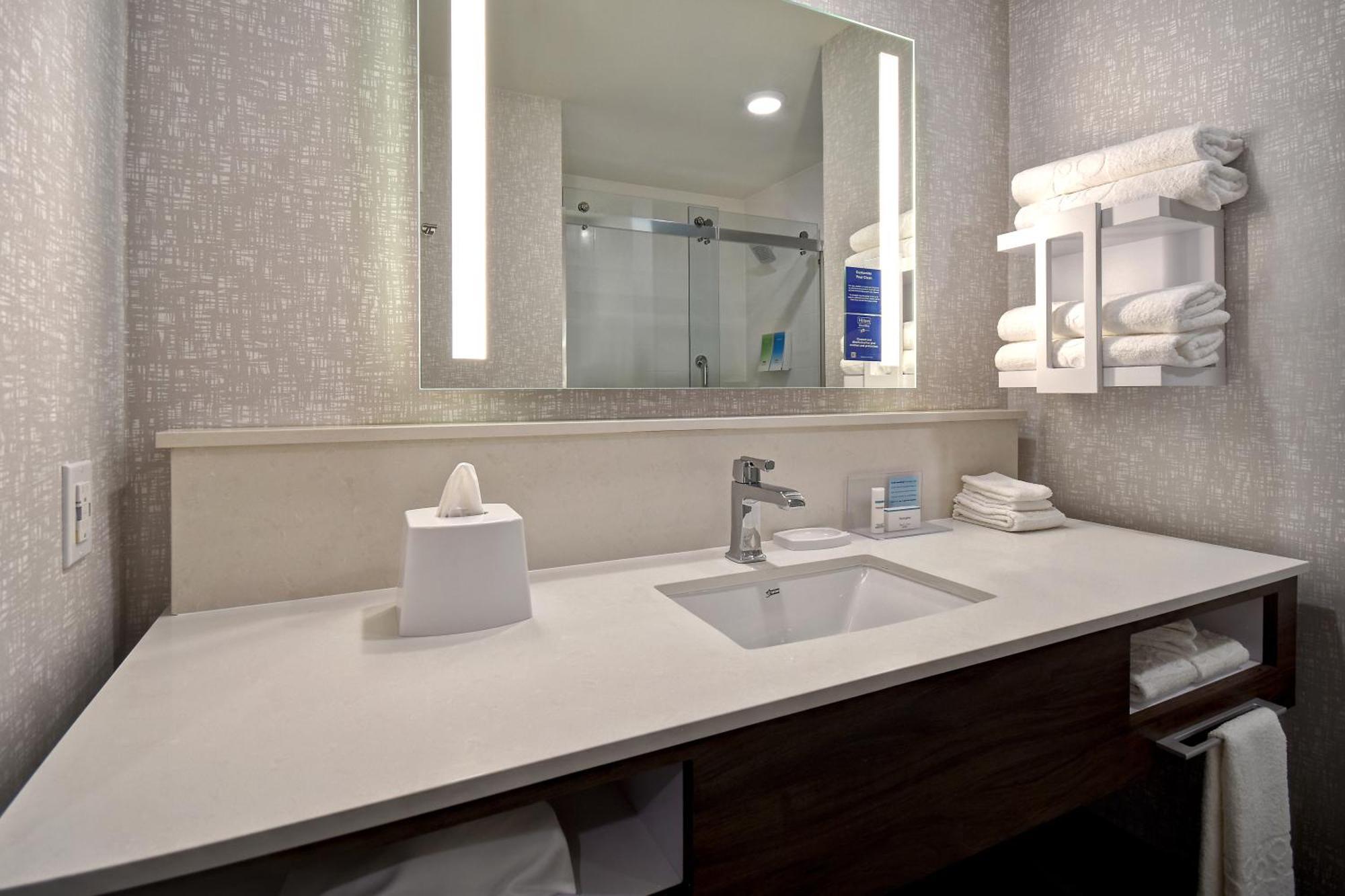 Hampton Inn & Suites Las Vegas Convention Center - No Resort Fee Zewnętrze zdjęcie